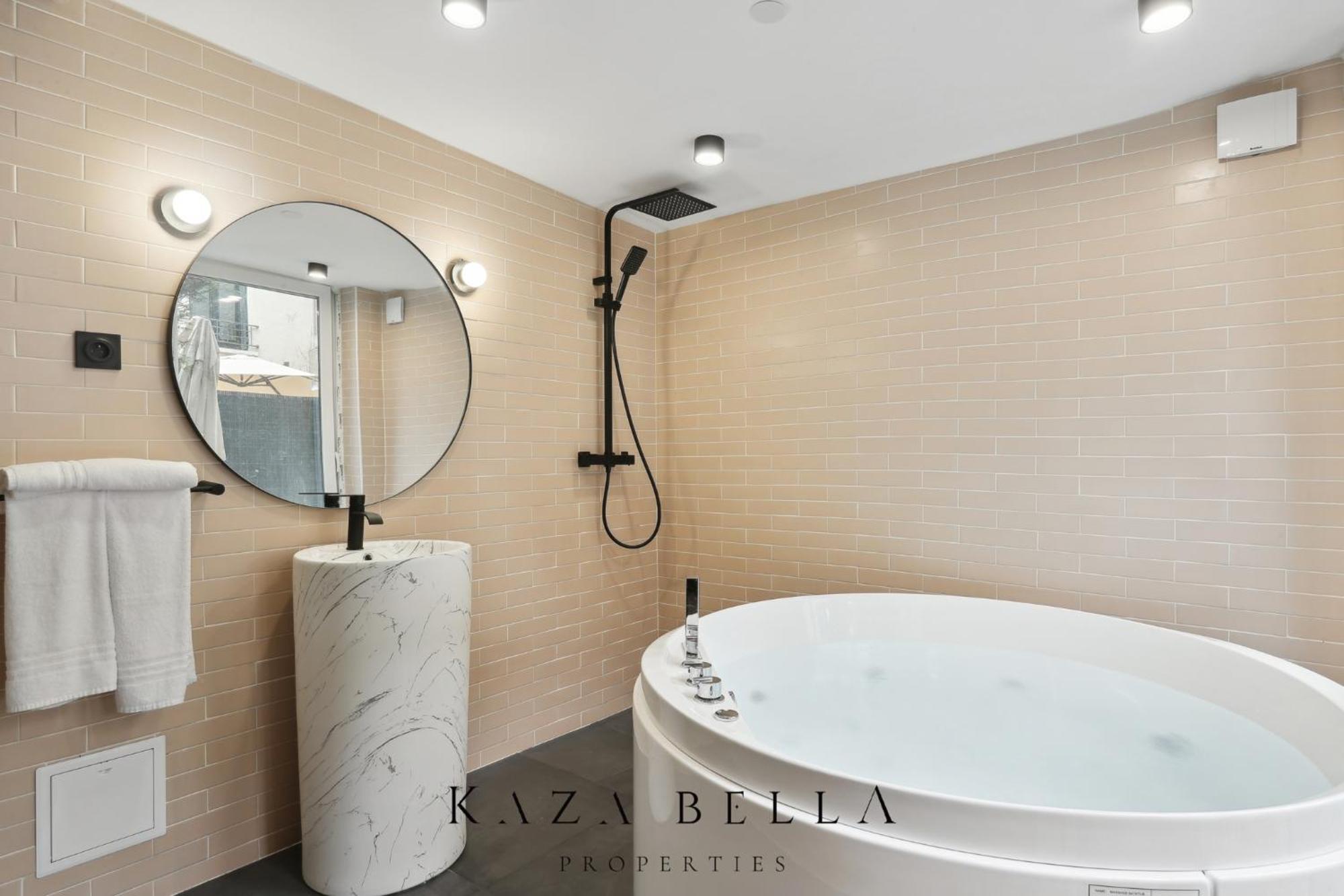 Kaza Bella - Maisons Alfort 6 Luxurious Little House With Private Garden And Jacuzzi Exteriör bild